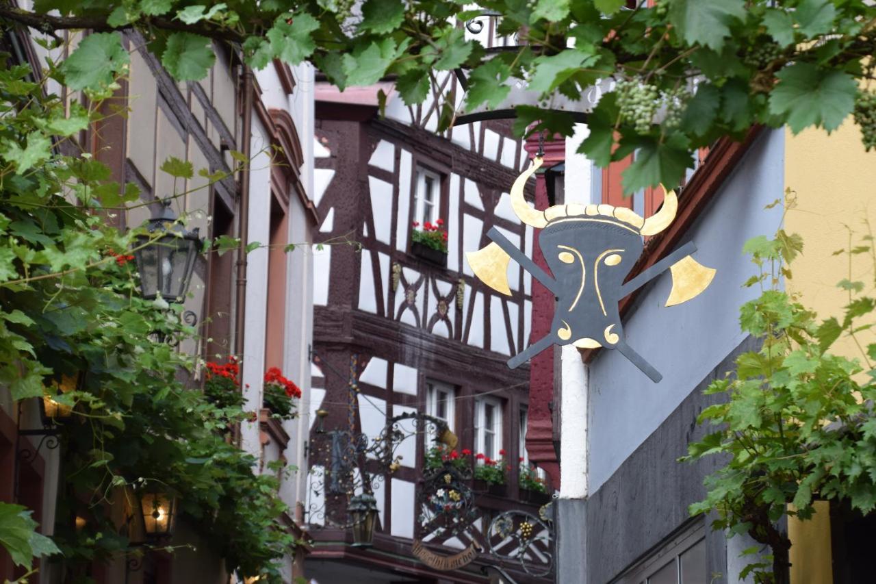 The Old Gemeinde House By The Mosel River Brauneberg Exterior photo